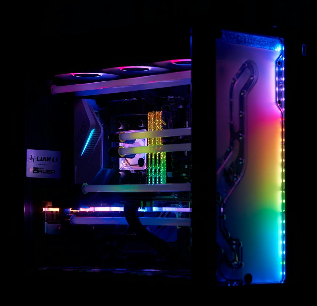 Mid-tower PC case with mesh front panel and tempered glass side panel