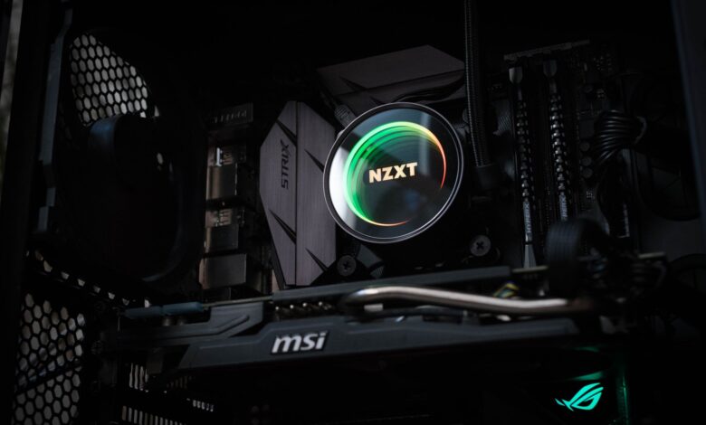 Compact Mini-ITX PC build with small form factor chassis on a desk